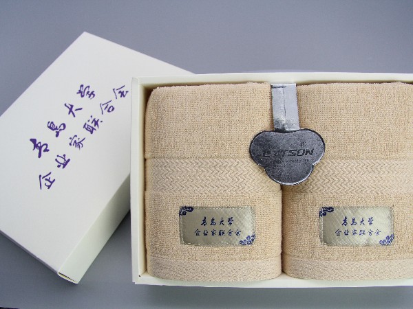 毛巾生產(chǎn)廠家教你如何辨別純棉毛巾
